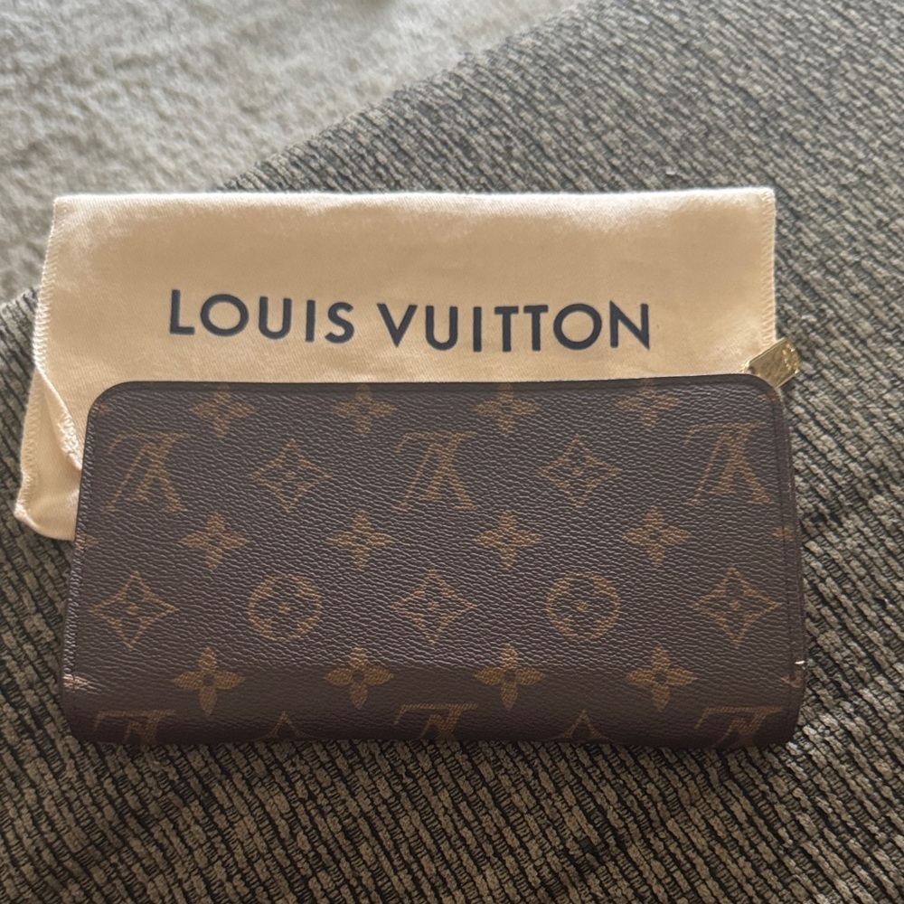 Louis Vuitton Brown Monogram Clutch